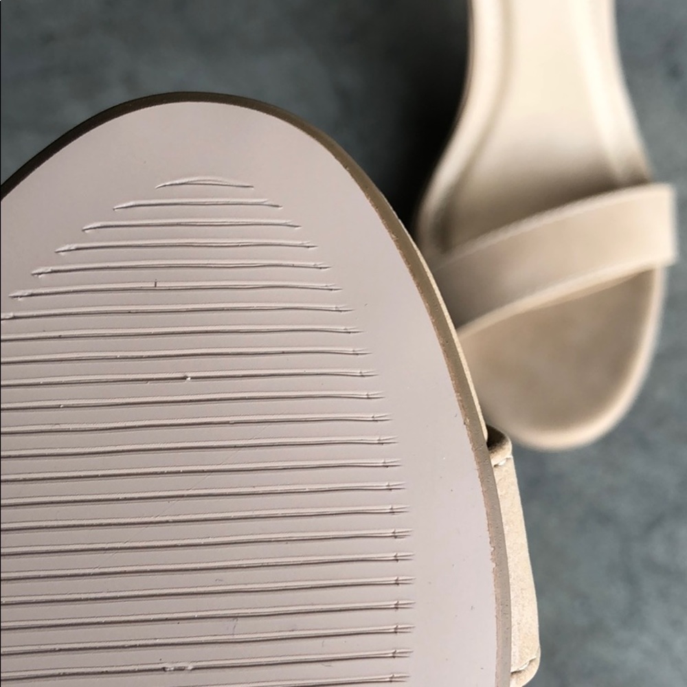 Delicious Women’s High Heeled Sandals Natural 6.5 - Picture 5 of 5
